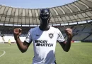 Luiz Henrique assume protagonismo no Botafogo