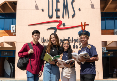 Ensino de qualidade: UEMS alcança recorde de 10.730 candidatos inscrições no Vestibular 2025