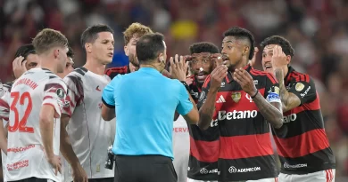 Flamengo desamarra jogo típico de Libertadores e pega moral para encarar o Palmeiras Flamengo desamarra jogo típico de Libertadores e pega moral para encarar o Palmeiras