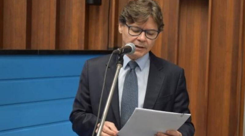 Paulo Duarte pede esclarecimentos sobre déficit da CASSEMS e contribuição de cônjuges Paulo Duarte pede esclarecimentos sobre déficit da CASSEMS e contribuição de cônjuges